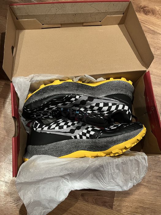 Продам чоловічі кросівки.Розмір 45. 47