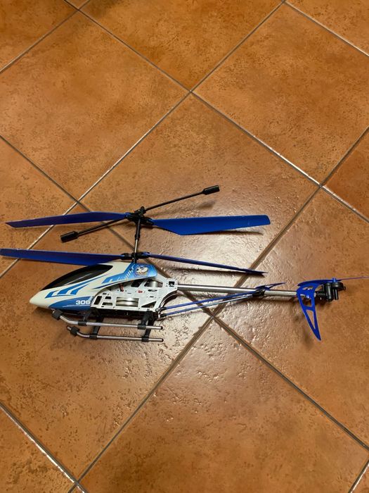 Helicoptero como novo