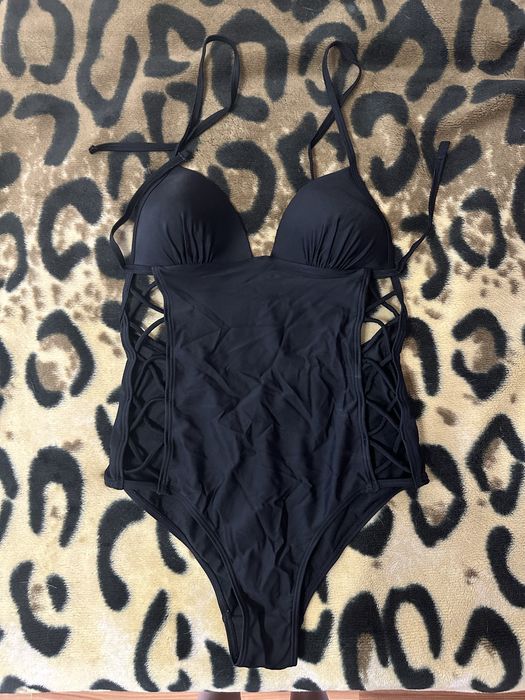 Продам женский купальник