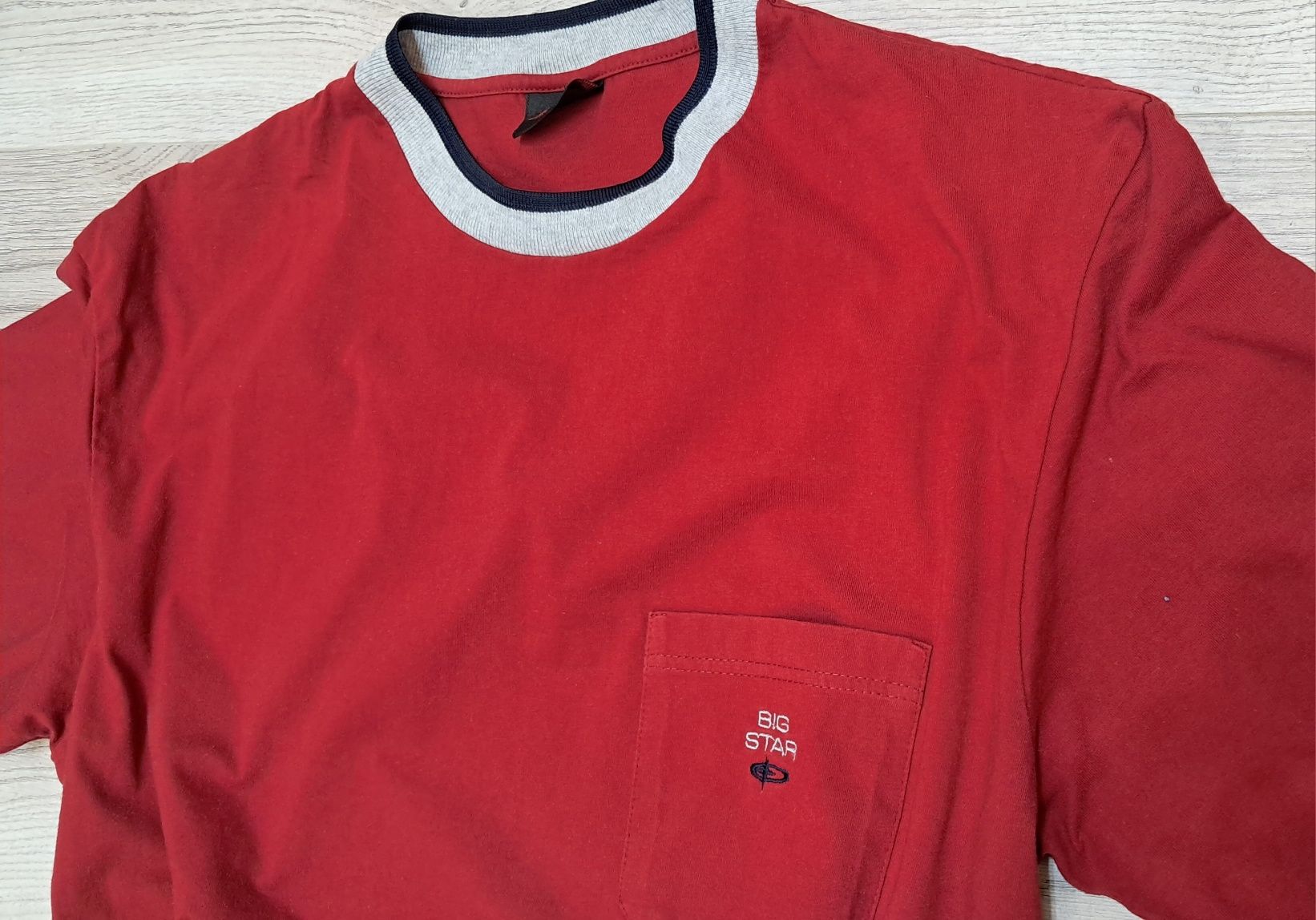 Koszulka t-shirt z kieszonką