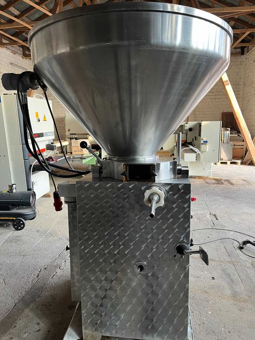 Nadziewarka próżniowa Talleres Cato 250 litrów