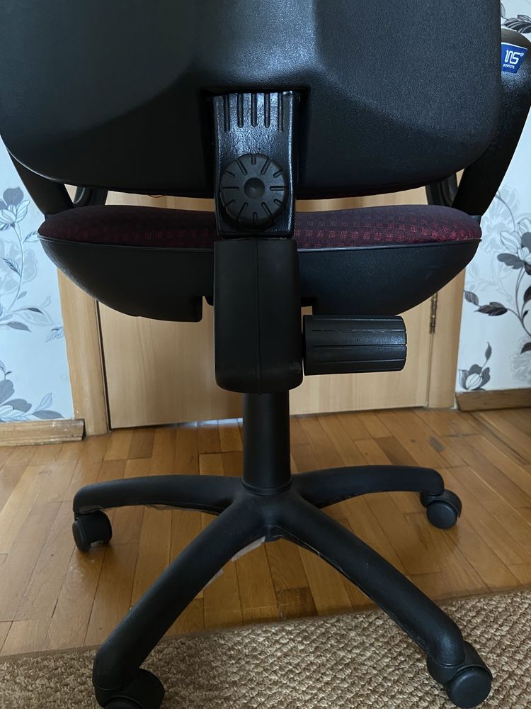 Офісне Крісло PERFECT 10 GTP CPT PM60