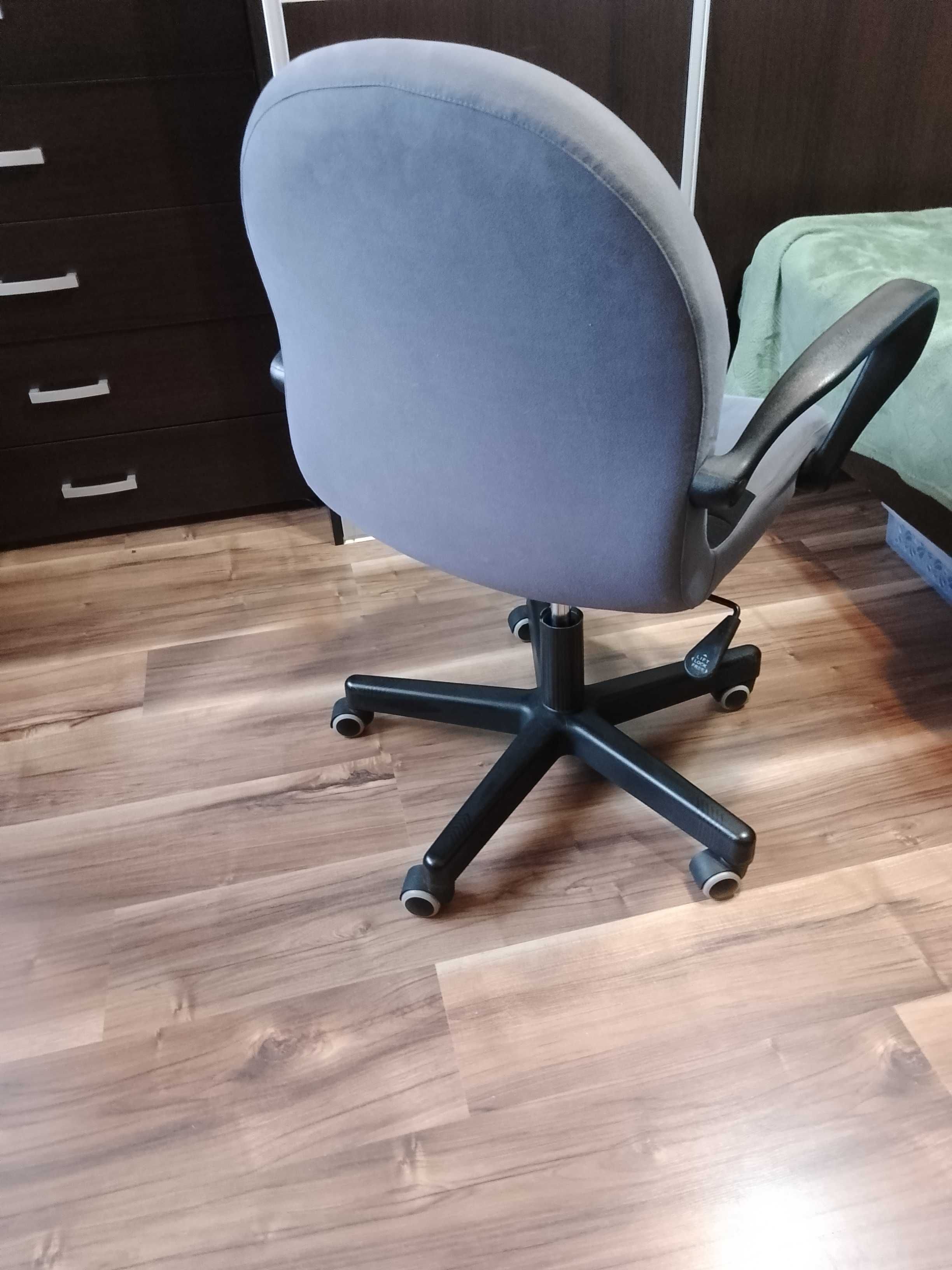 Fotel / krzesło biurowe obrotowe