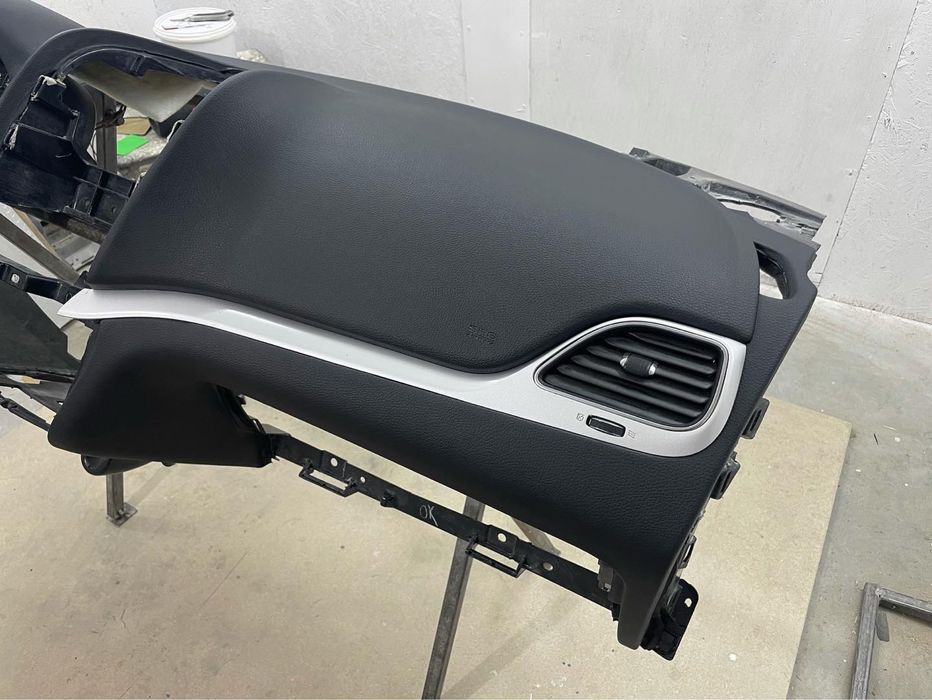 Перетяжка торпед, панелі, відновлення аірбег