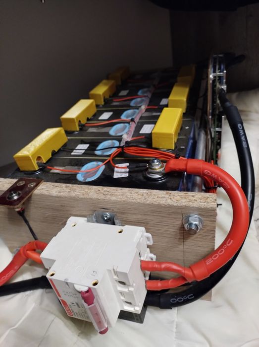 Инвертор, аккумулятор, ЭкоФло