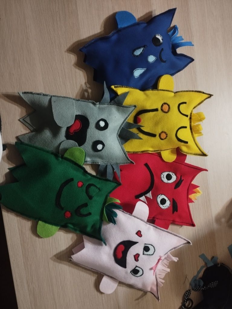 TUS maskotki pacynki emocje