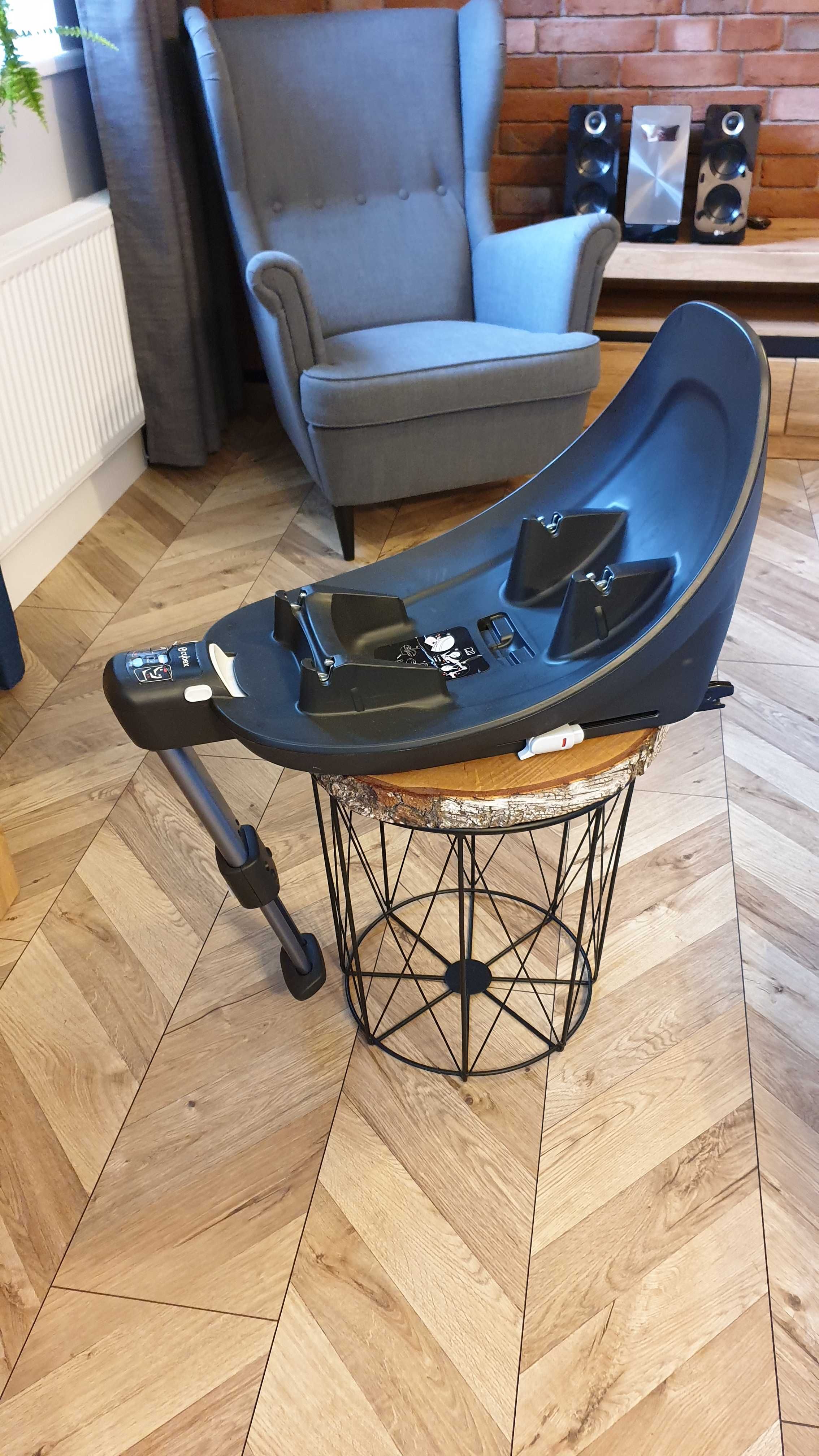 Fotelik samochodowy CYBEX ATON M I-Size + baza CYBEX M