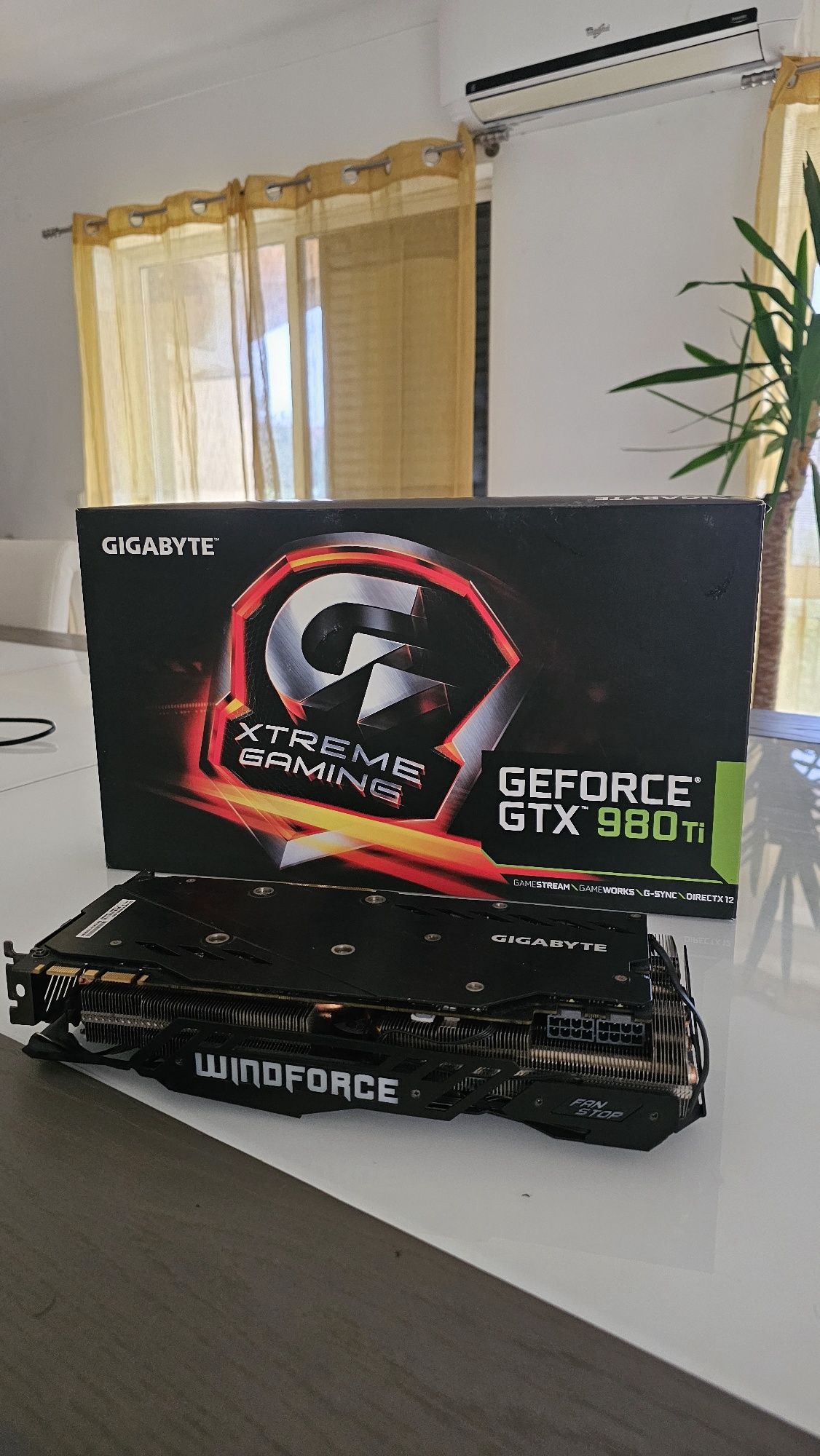 Placa Gráfica Gigabyte GTX 980 TI windforce