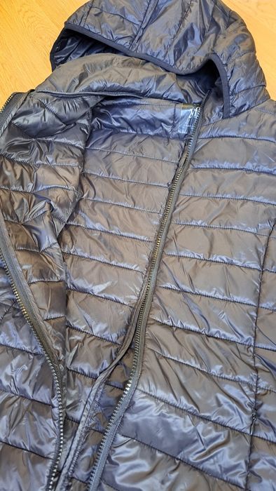 Продам стьобану подовжену куртку Reserved