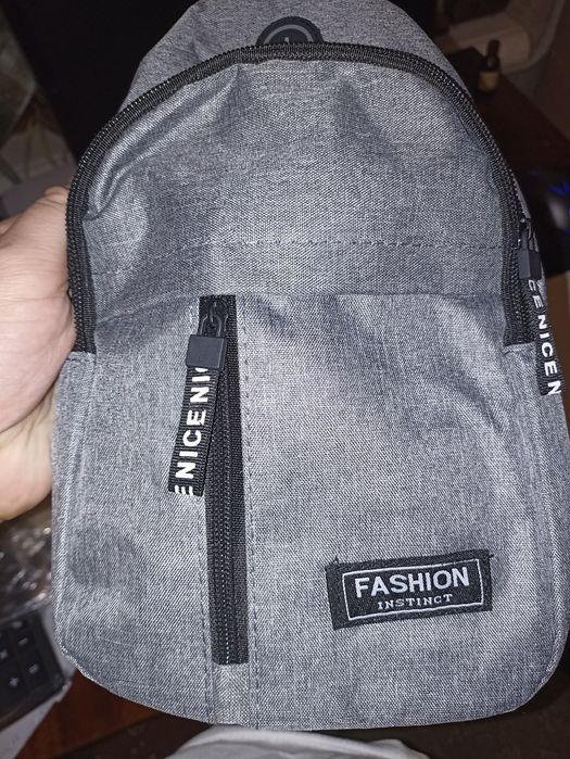 Сумка барсетка Fashion Instinct
Cостояние очень хорошее, все рабочее.