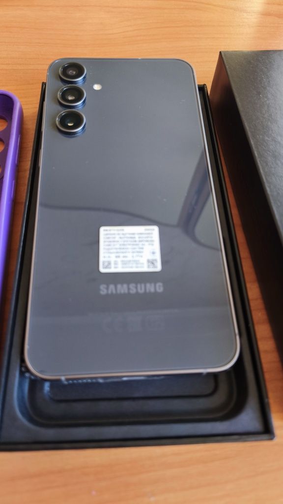 Samsung s23fe 2024 8/256 grafit 2024р