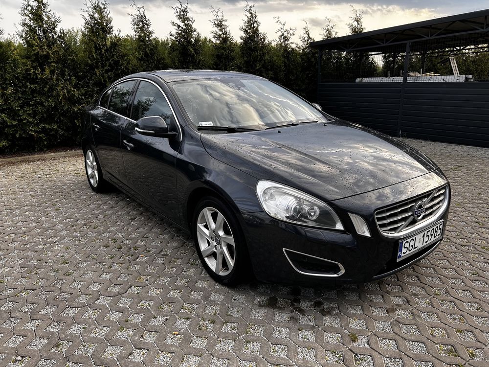 Volvo S60II D3 163km Summum