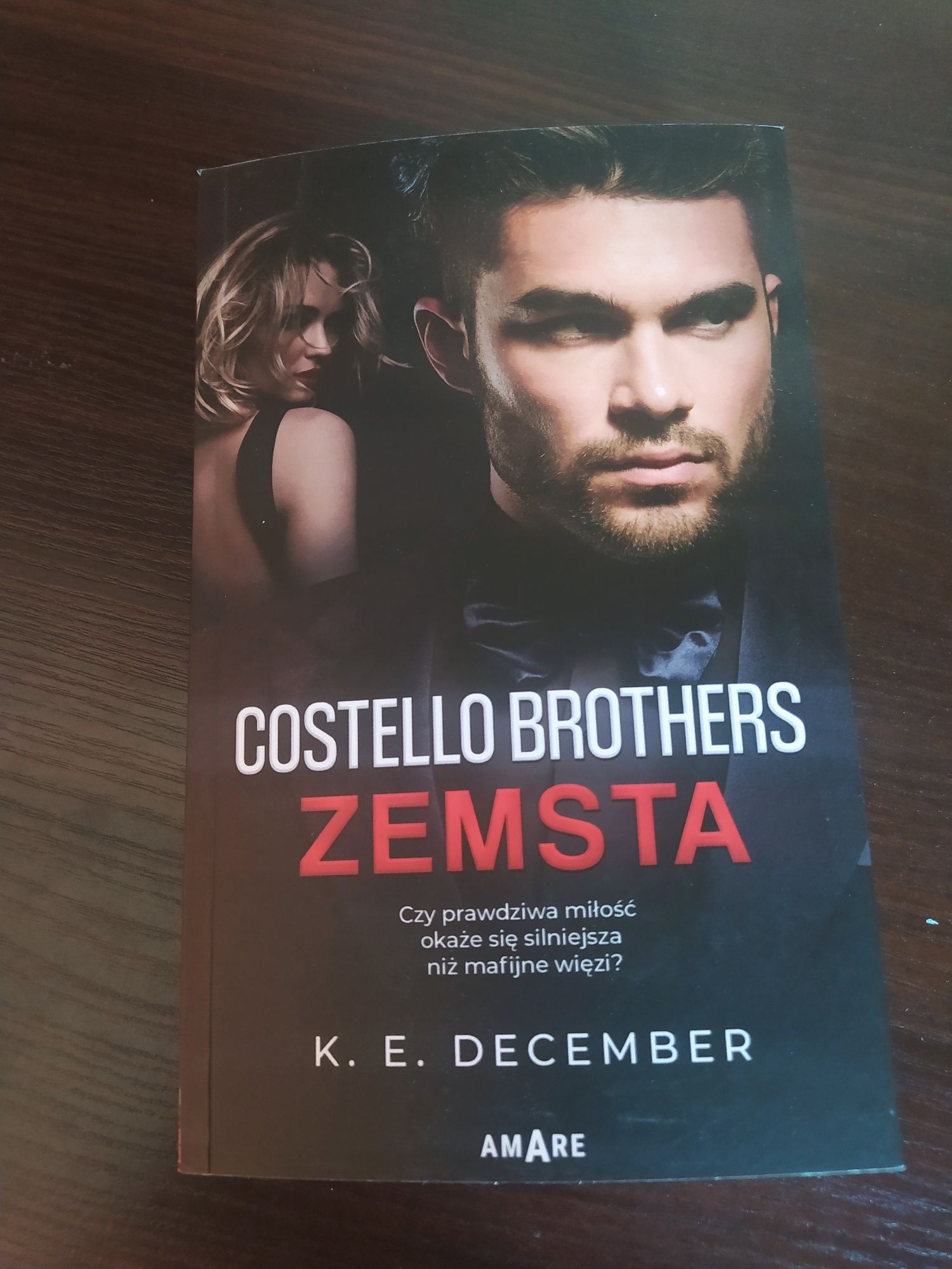 Costello Brothers Zemsta K. E. December