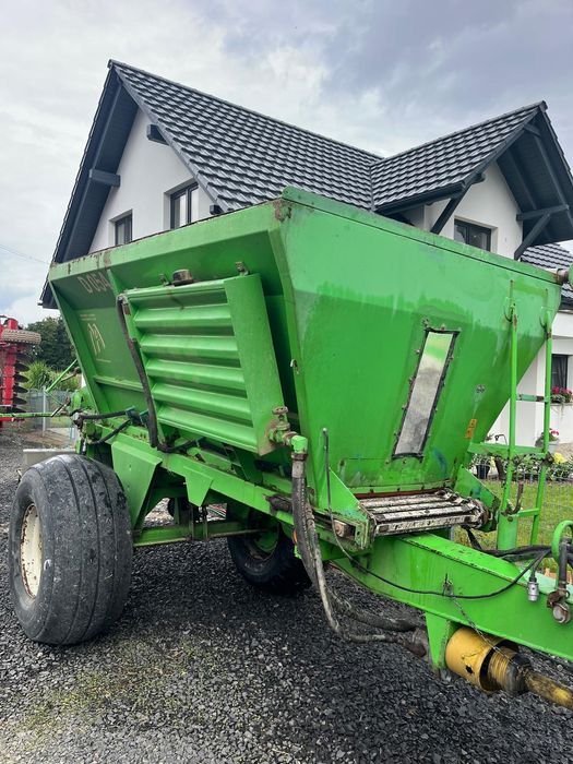 Ciągnik rolniczy John deere 7810