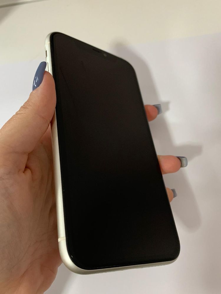 Iphone 11, com caixa e capas incluidas