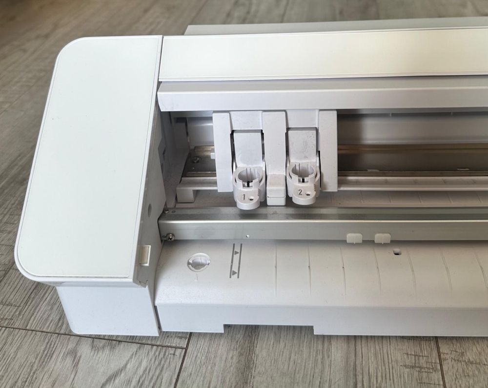 Ploter tnący Silhouette Cameo 4 Pro Max. szerokość cięcia - do 609 mm