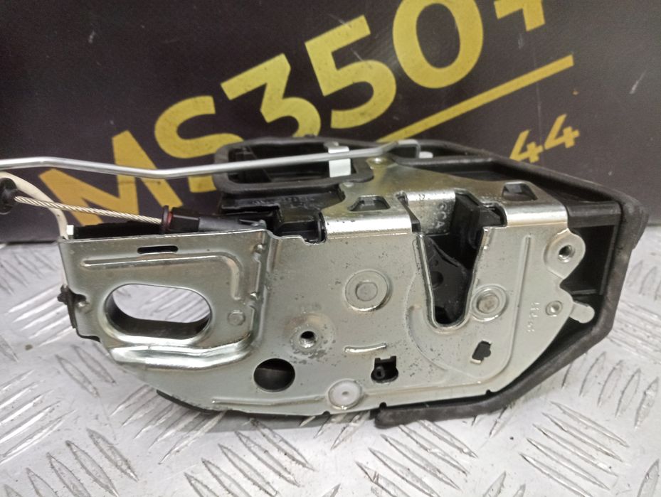 Замок дверей перед. права BMW 5 F10 HYBRID 51215A36E22