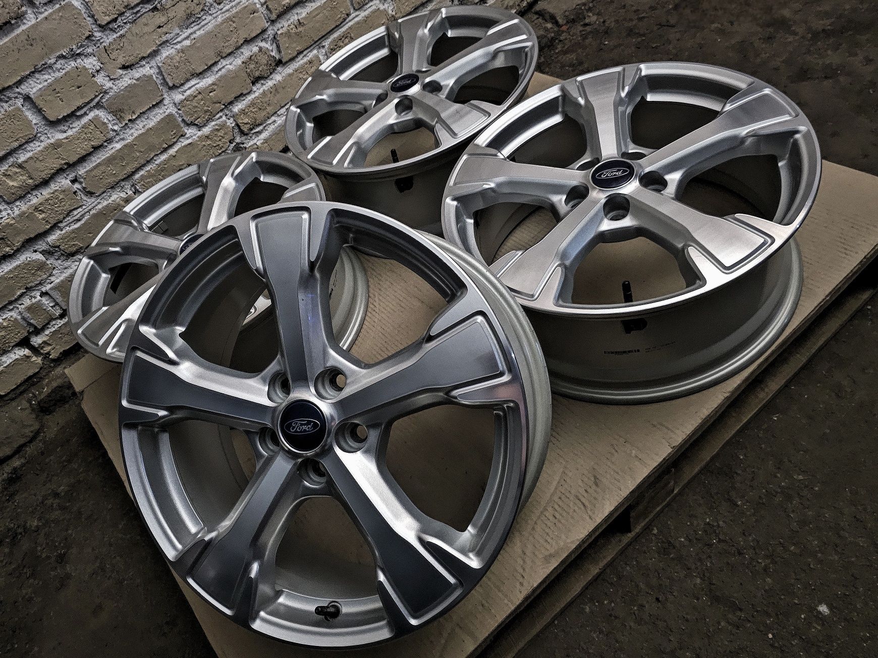 Нові R18 5x108 | Original | CZ | Преміум диски | Ford/Volvo/Renault/..
