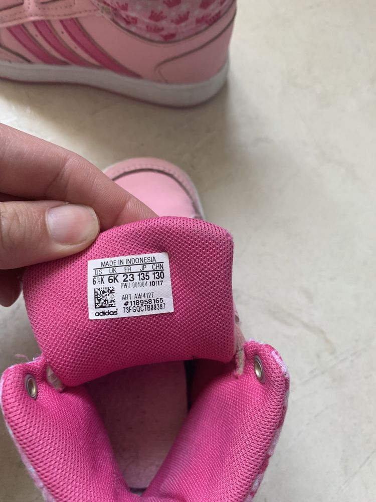Кросівки Adidas для дівчинки / хайтопи 22 розмір