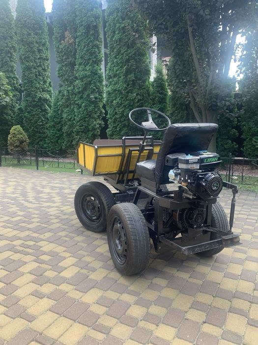 Мінітрактор саморобний.