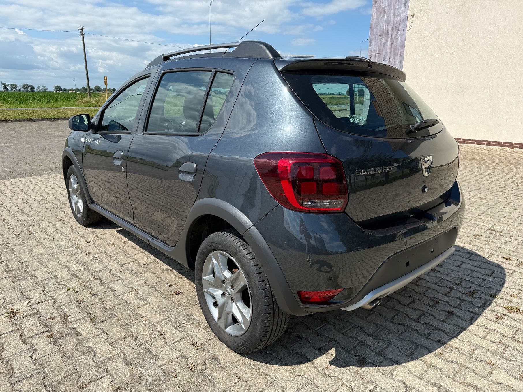 Dacia Sandero Stepway Automat, nawi , mały przenieg, fuul serwis