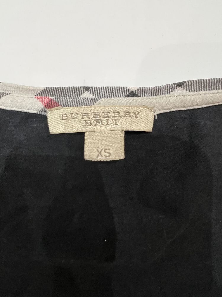 Koszulka firmy Burberry