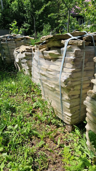 Камінь пластовий, облицювання, для доріжок, заборів