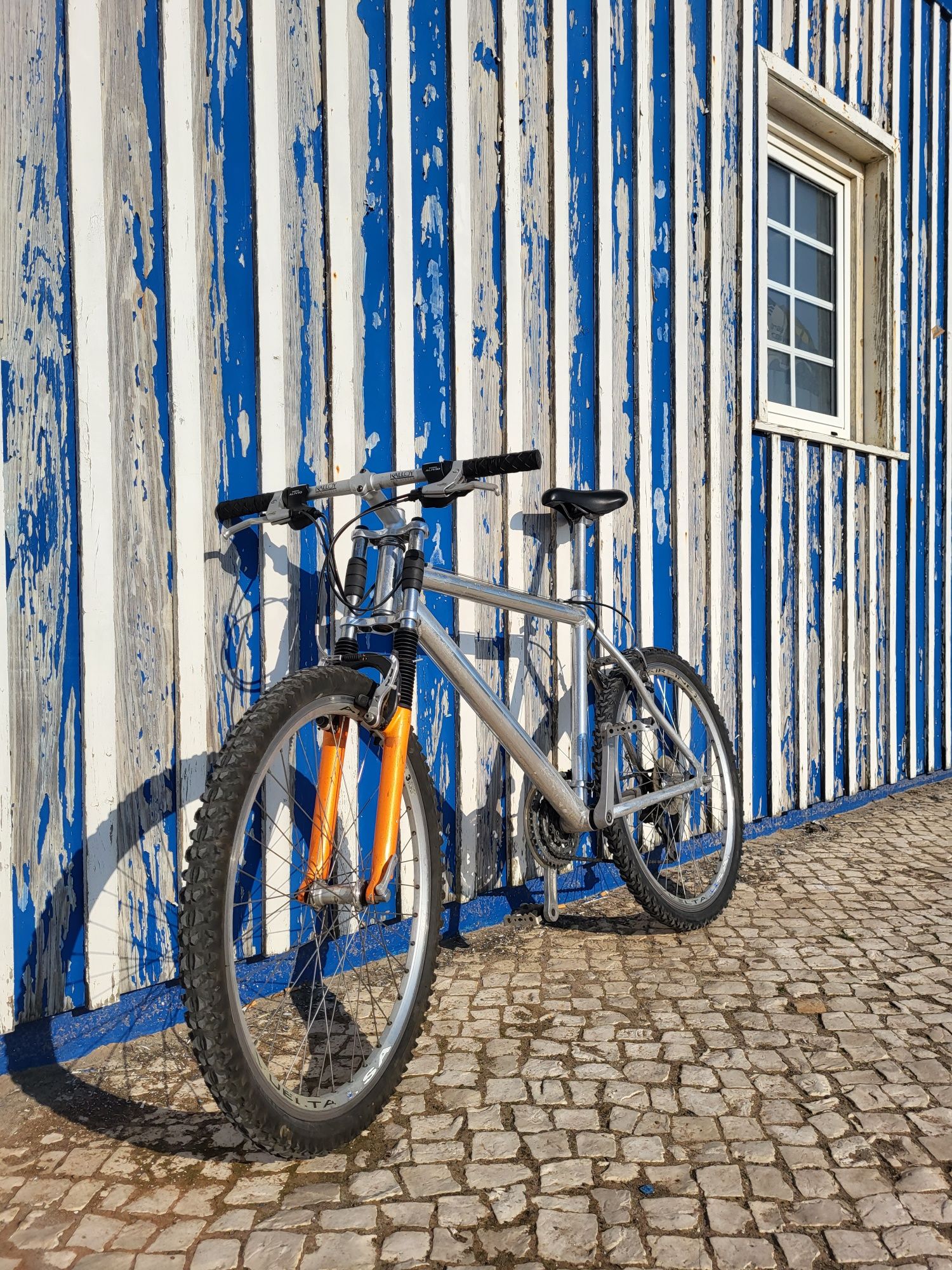 Bicicleta de alumínio - Shimano Alivio