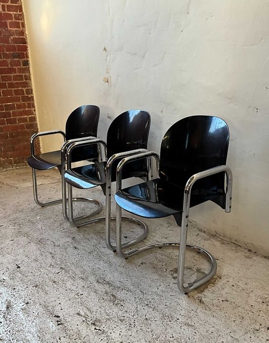 B&B Italia krzesła Dialogo Afra i Tobia Scarpa lata 70 vintage design