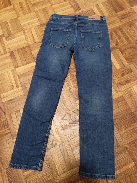 Dżinsy chłopięce 140