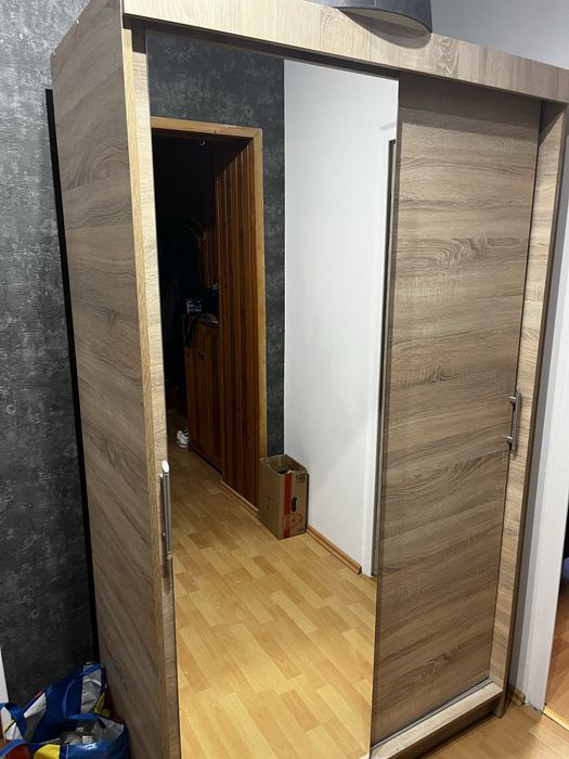 Szafa przesuwna (rezerwacja)