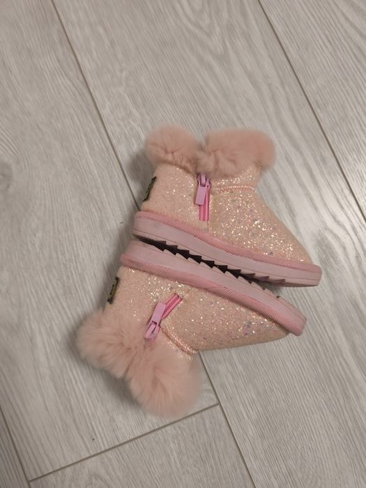 Уги дитячі рожеві на ніжку 12см