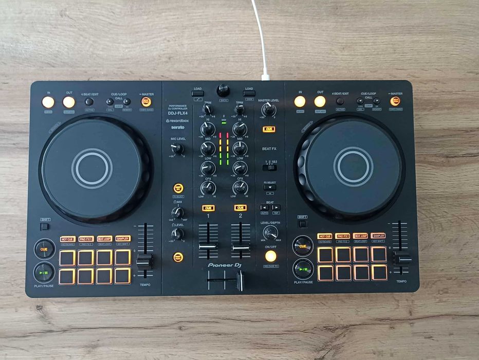 Kontroler DJ Pioneer DDJ-FLX4 jak nowy