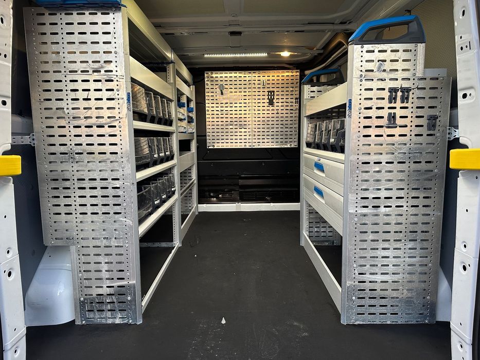 Ford Transit Custom 2.0 TDCI 130KM SORTIMO ZABUDOWA WARSZTATOWA SERWISOWA  FV23% / 2x Drzwi przesuwne / Przetwornica 230v / Webasto / LED /Regały