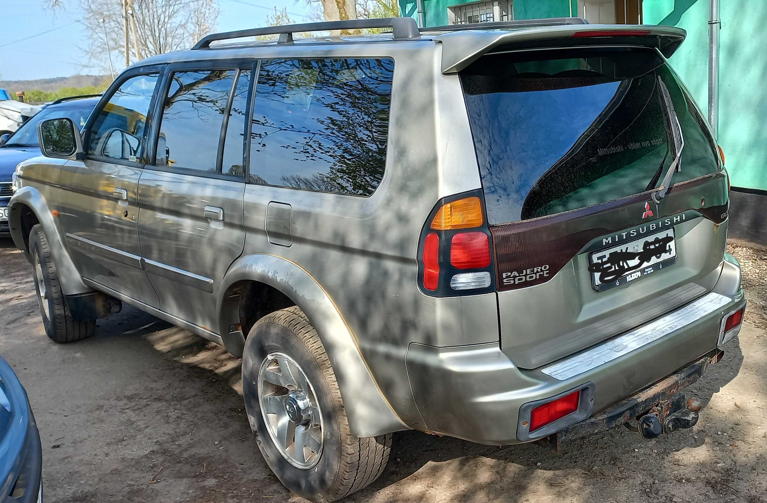 Mitsubishi Pajero Sport 2004