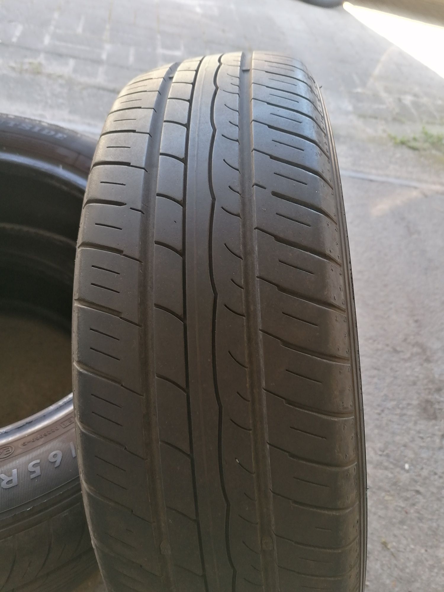 Opony letnie 4 szt Dunlop 175/65 r 15