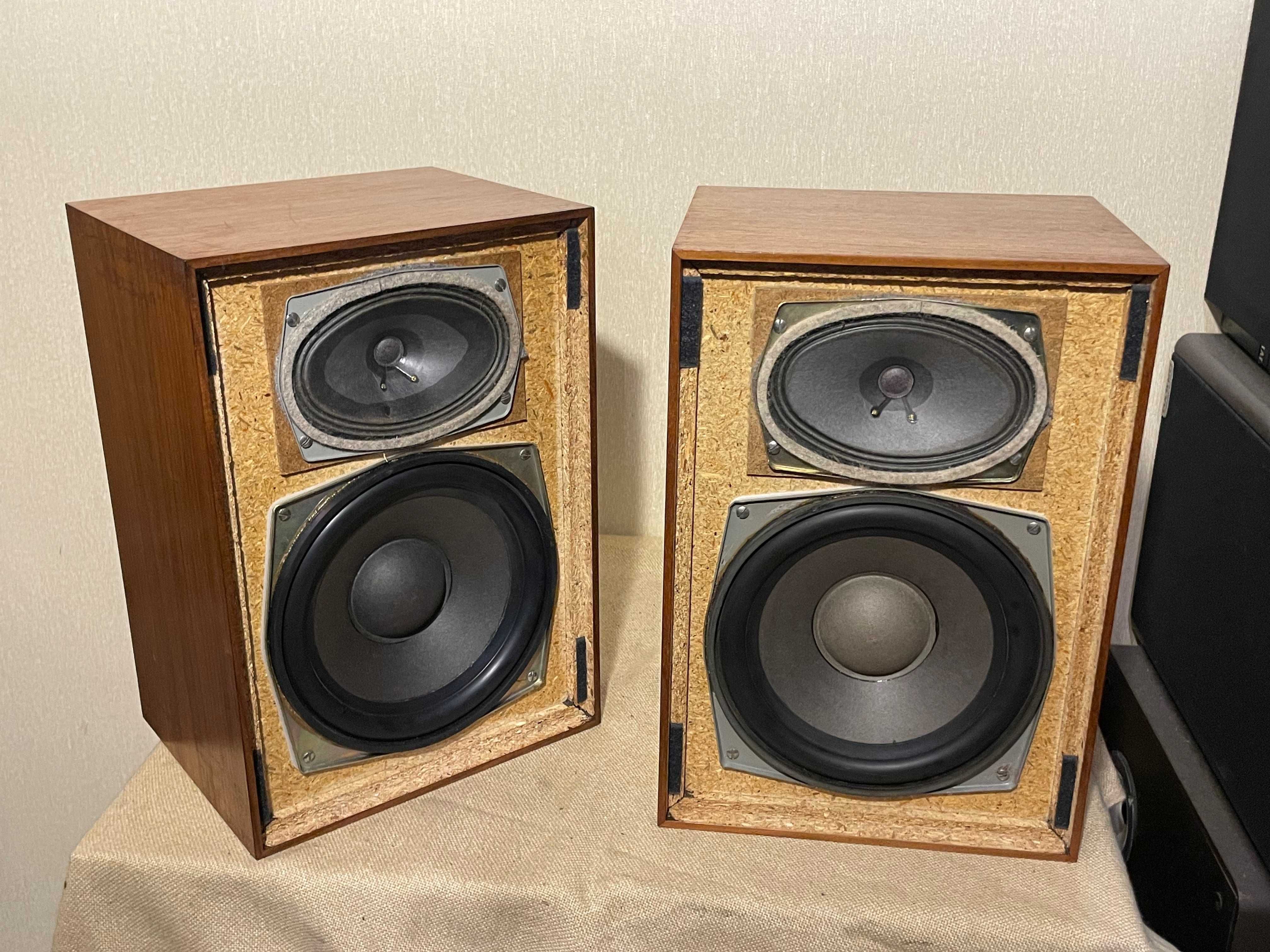 Немецкая добротная HI-FI акустика FERA K-150 (50Вт/8кг)