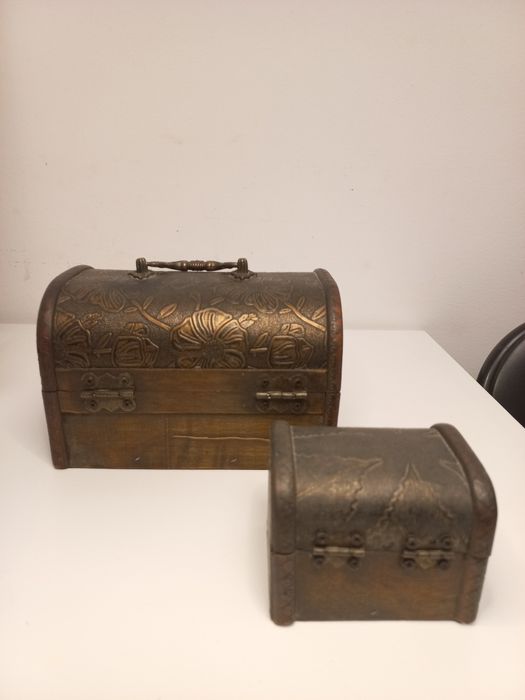 Drewniane skrzyneczki na biżuterię i kosmetyki