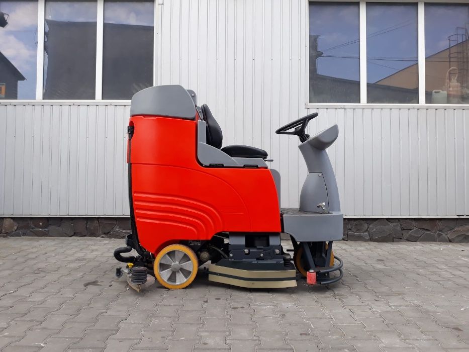 Szorowarka samojezdna HAKO Hakomatic B 115 R [TB 750]