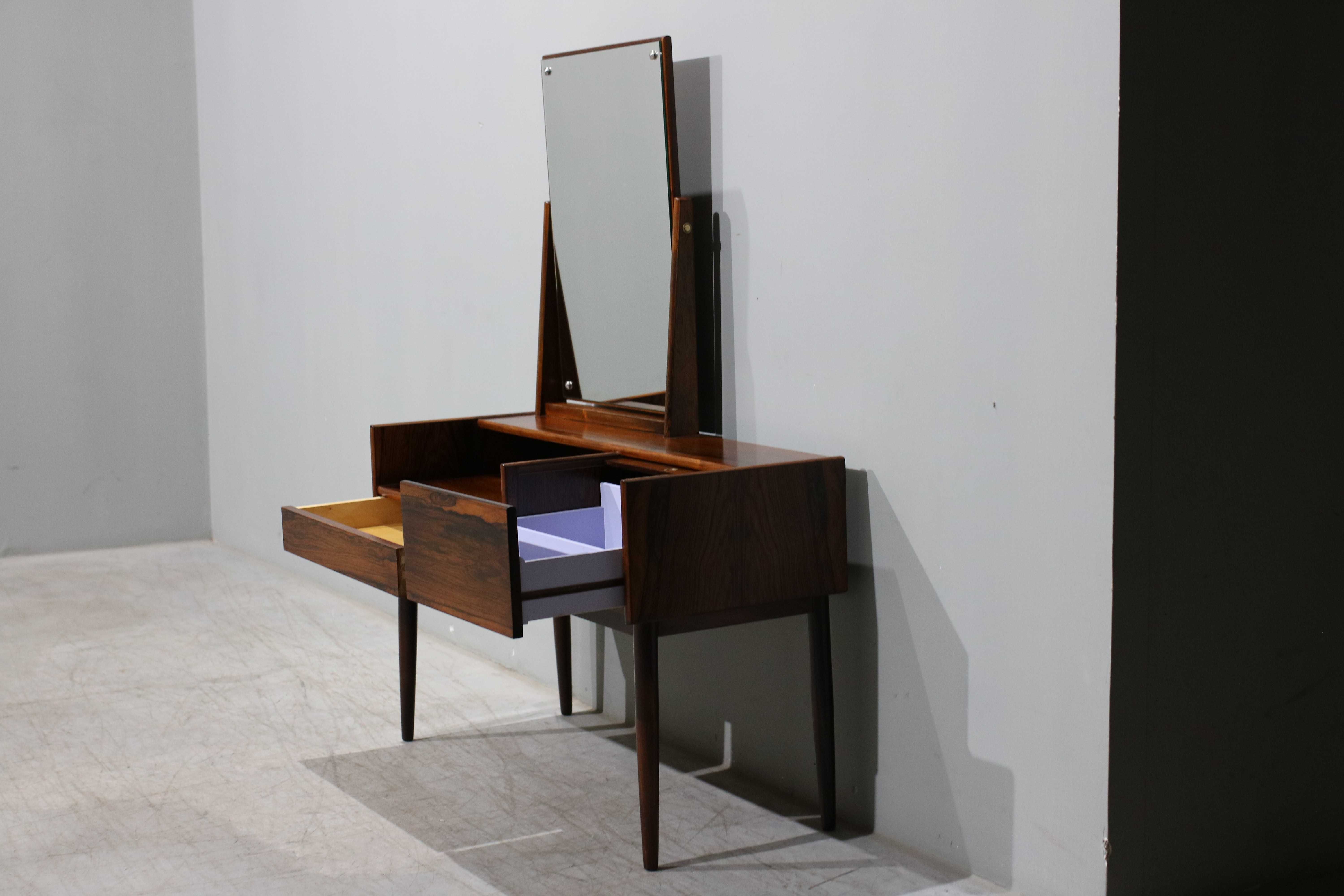 Toucador Dinamarquês em pau santo | Mid- Century Modern