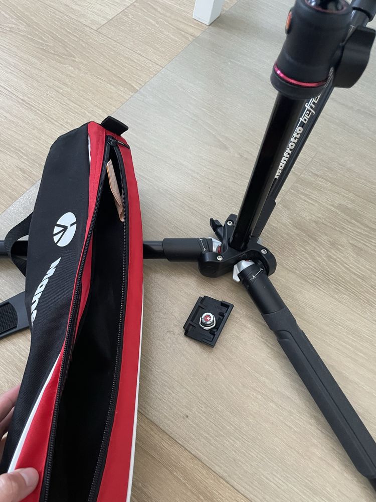 Statyw Manfrotto Befree MKBFRA4-BH z głowicą kulową i torbą