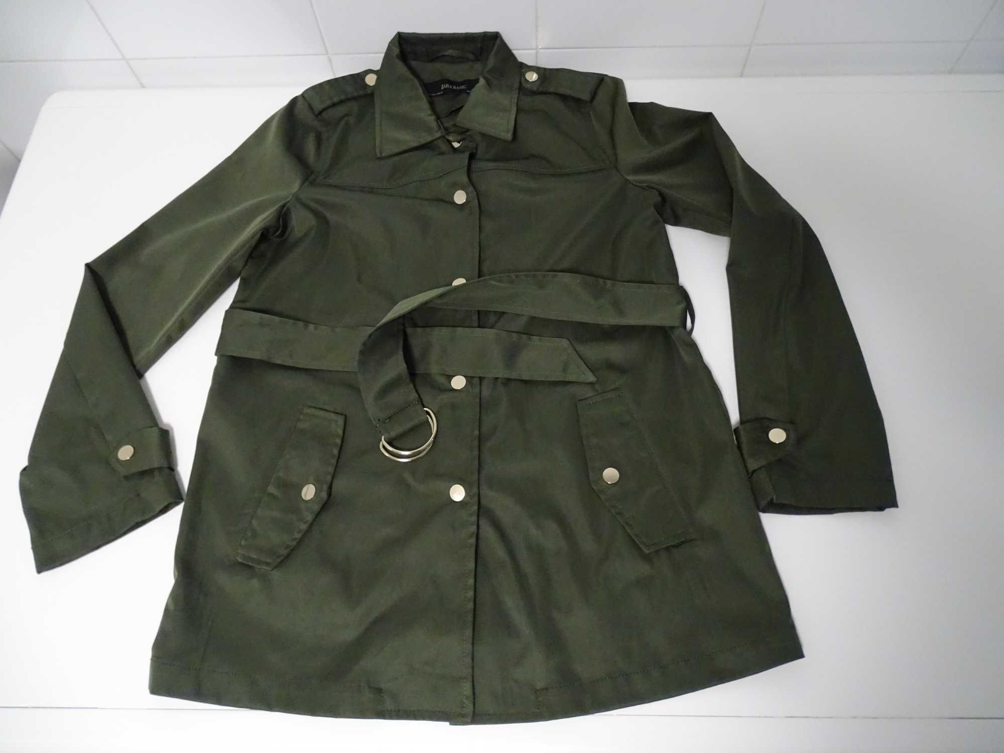 Gabardine/trench coat verde (NOVA POR ESTREAR)