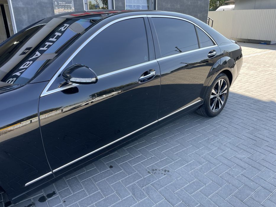 Mercedes-Benz S-Class W221 S-350 4Matic