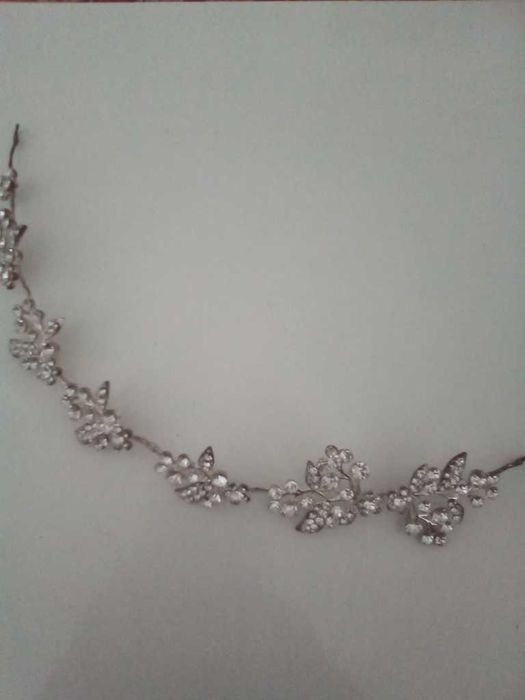 Заколка под фату