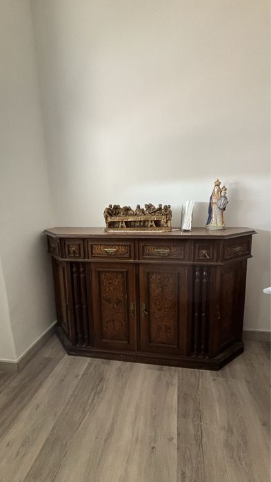 Móvel de madeira vintage