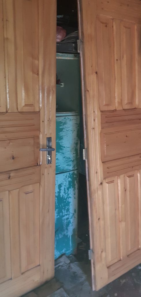 Двері деревяні вхідні