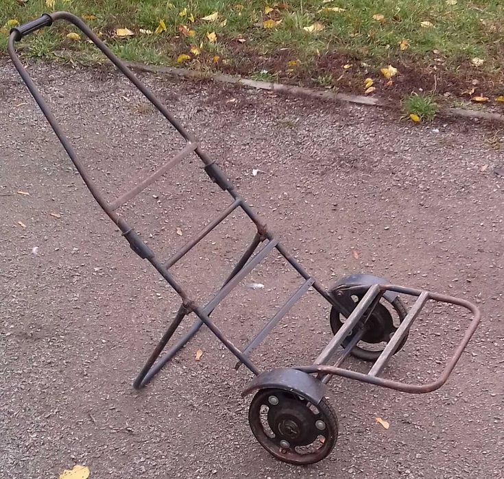 Кравчучка (візок-тележка) часів СРСР.