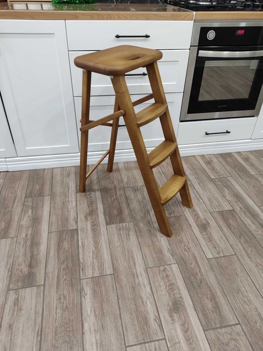 Складний барний стул - стремянка. Складний барний табурет - драбинка