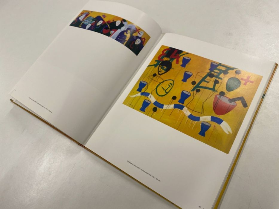 Livro de Arte de capa dura do artista Sobral Centeno