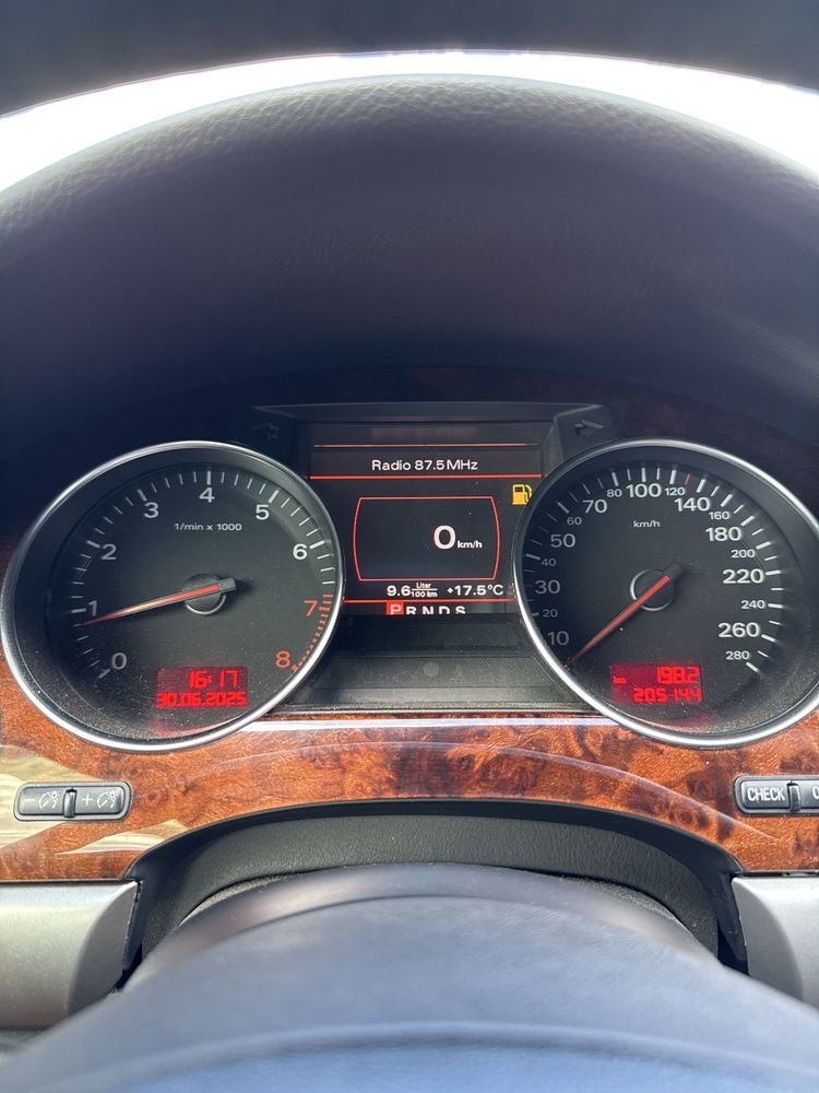 Audi A8L 2007 3.2